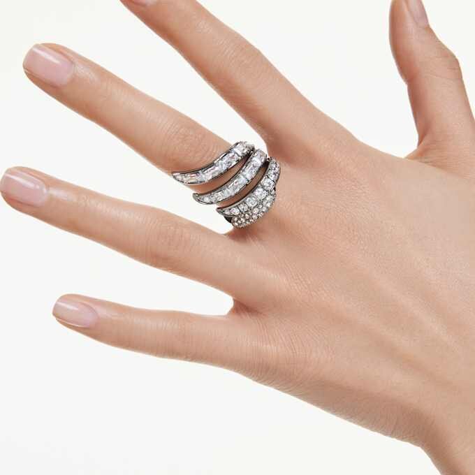 The Vienna Collection Ring Swan, White, Ruthenium Plated The Vienna Collection Ring Swan, White, Ruthenium Plated